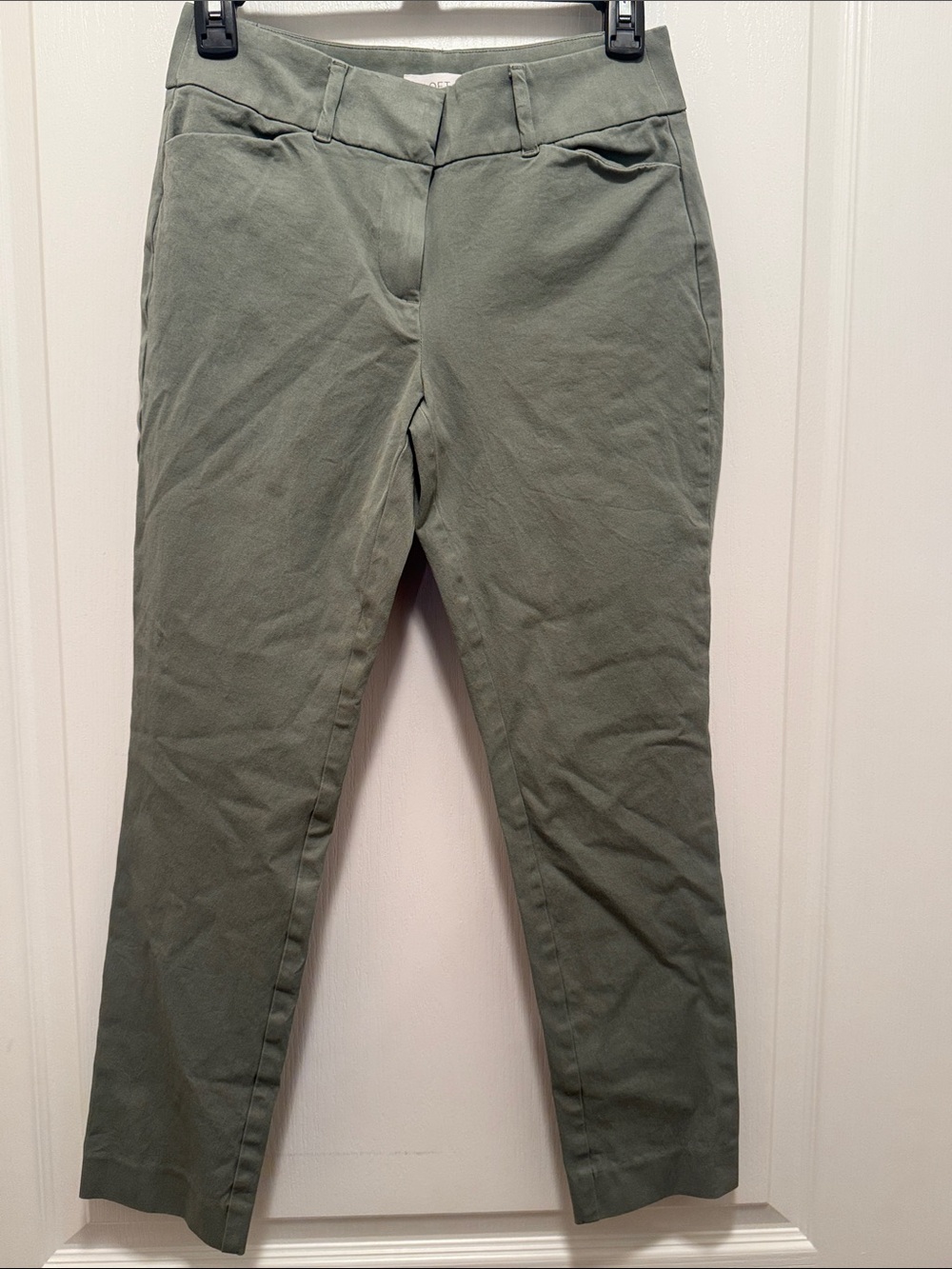 LOFT Curvy Olive Stretch Chino Pants - Women’s Size 0